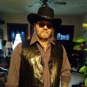 Meet your Posher, Mike